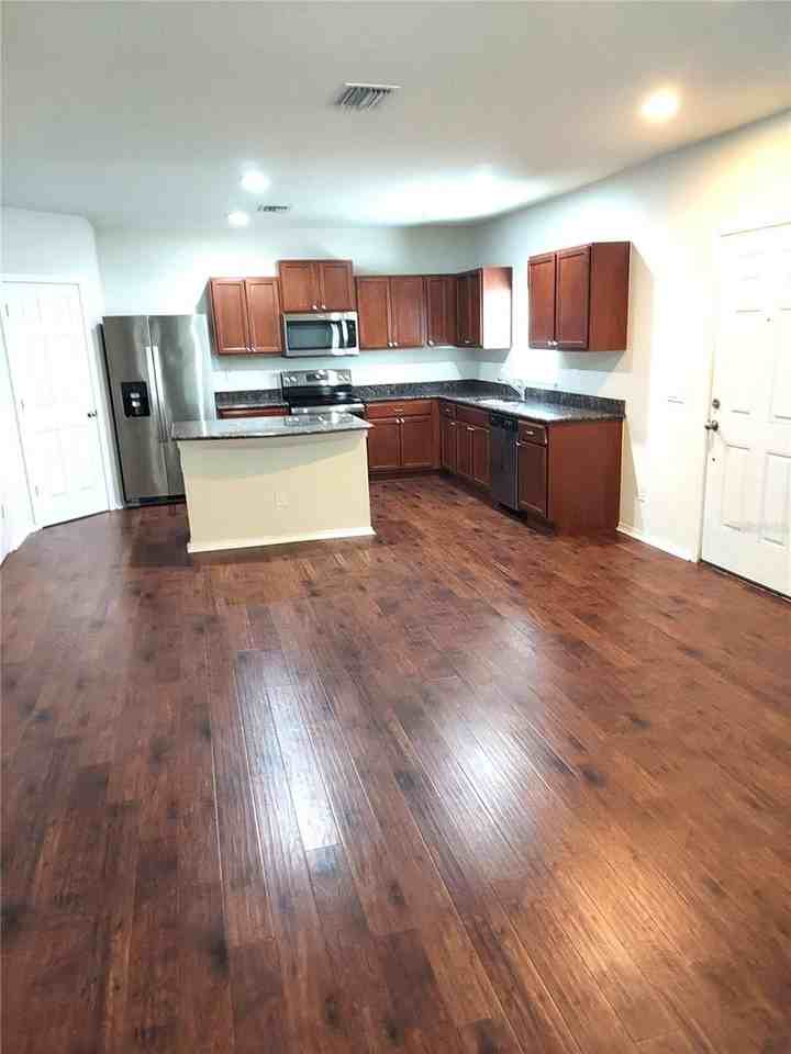 4726 Somerset Hill Ln - Photo 5 of 30