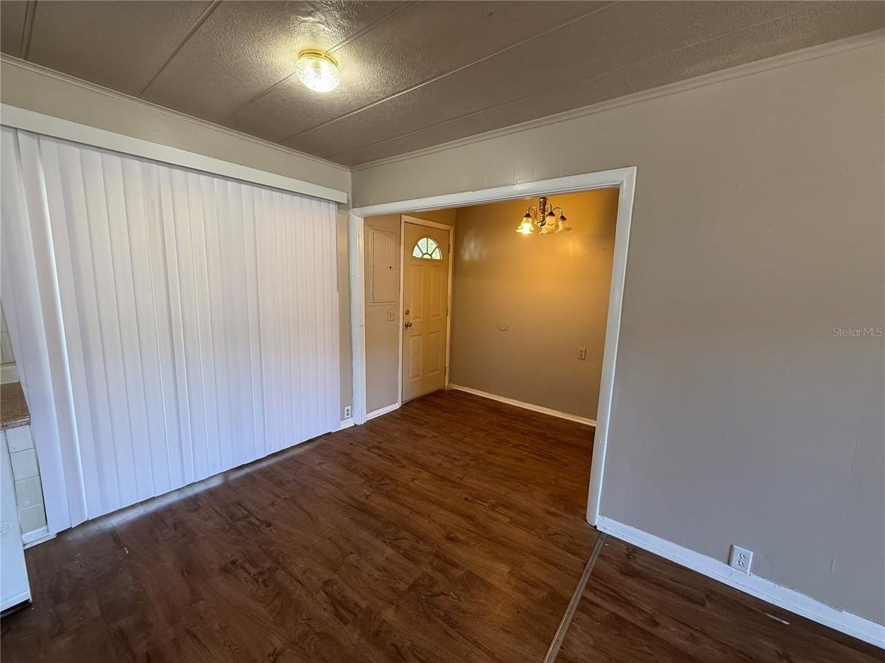 1619 Sunny St - Photo 4 of 11