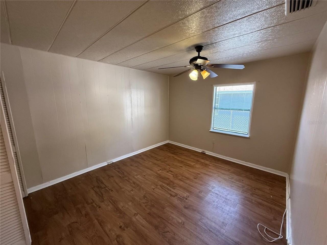 1619 Sunny St - Photo 6 of 11