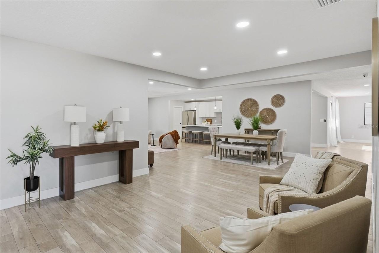 1566 Woodfield Ct - Photo 5 of 40