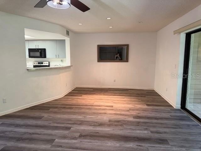 1913 Whispering Way - Photo 4 of 28