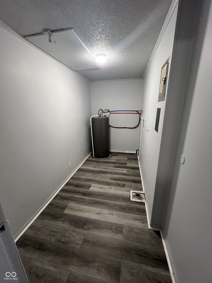 2000 Indianapolis Rd #113 - Photo 6 of 11