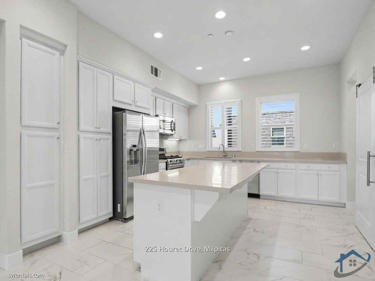 225 Houret Dr - Photo 2 of 34