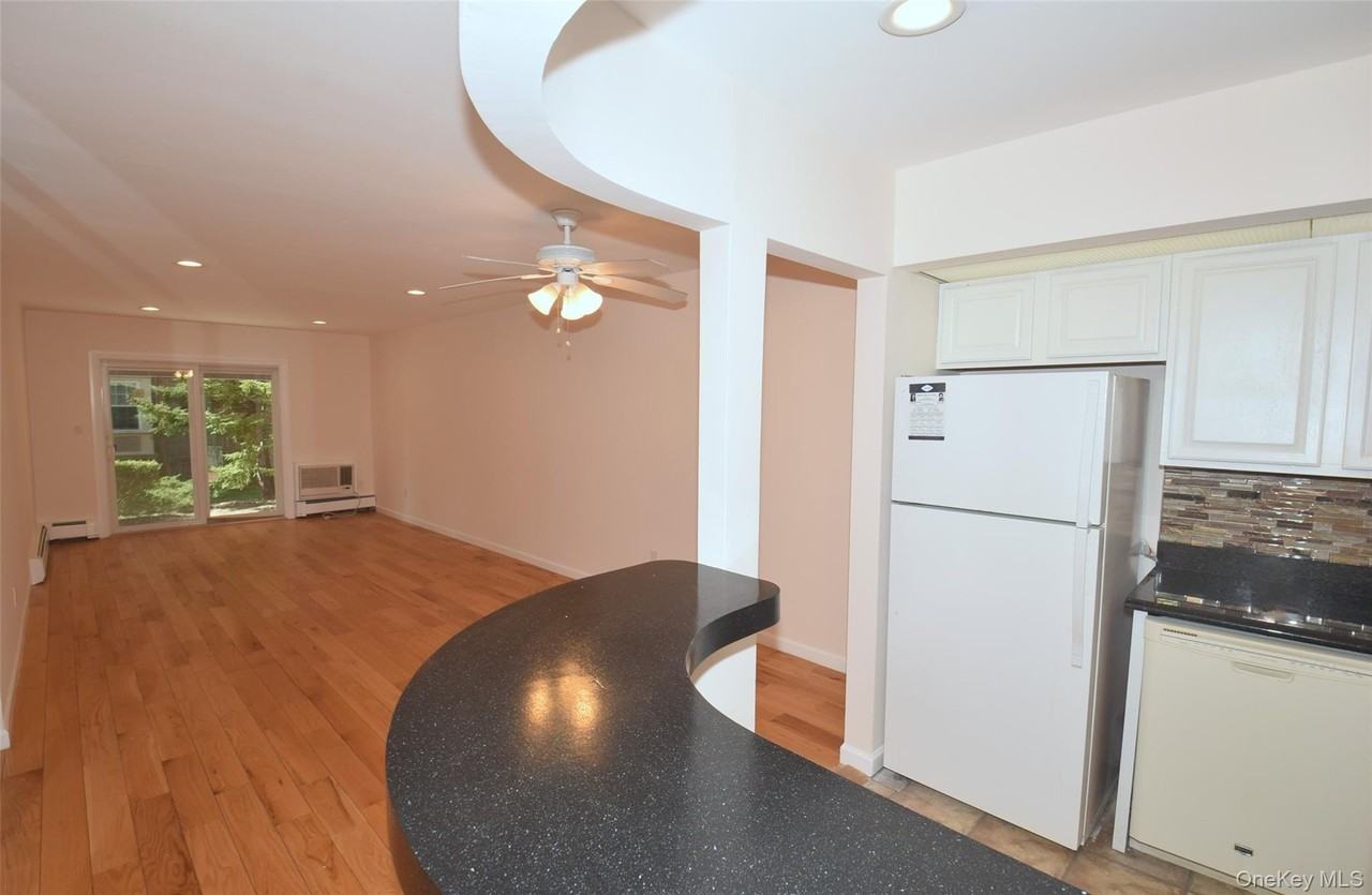 20614 Emily Rd #42L - Photo 2 of 14