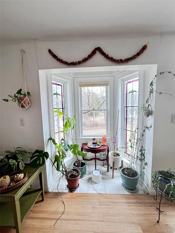 16 Yoeman Ln - Photo 3 of 14