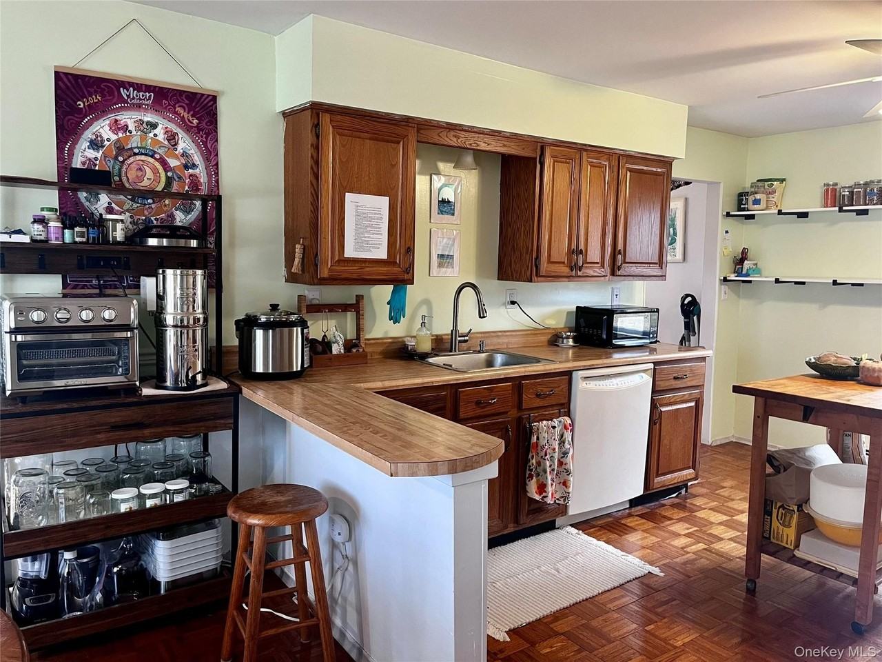 16 Yoeman Ln - Photo 6 of 14