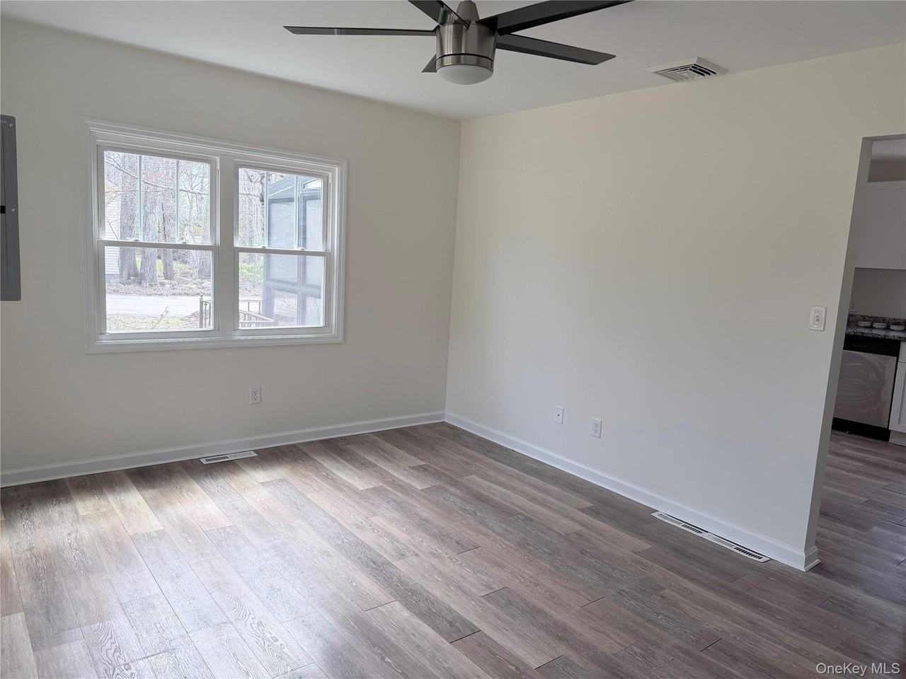 5 Loop Rd - Photo 4 of 16