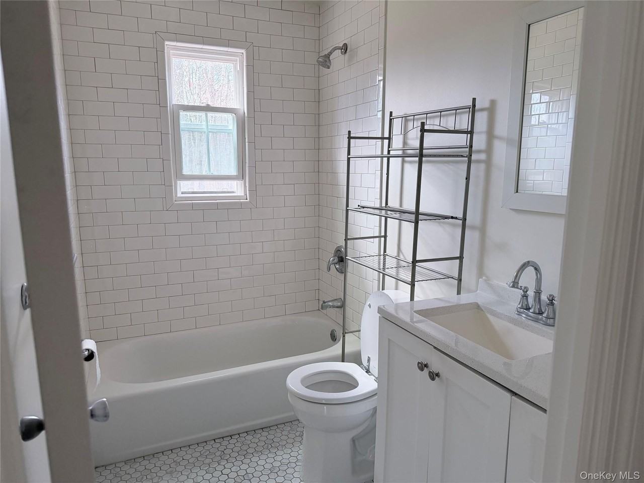 5 Loop Rd - Photo 7 of 16