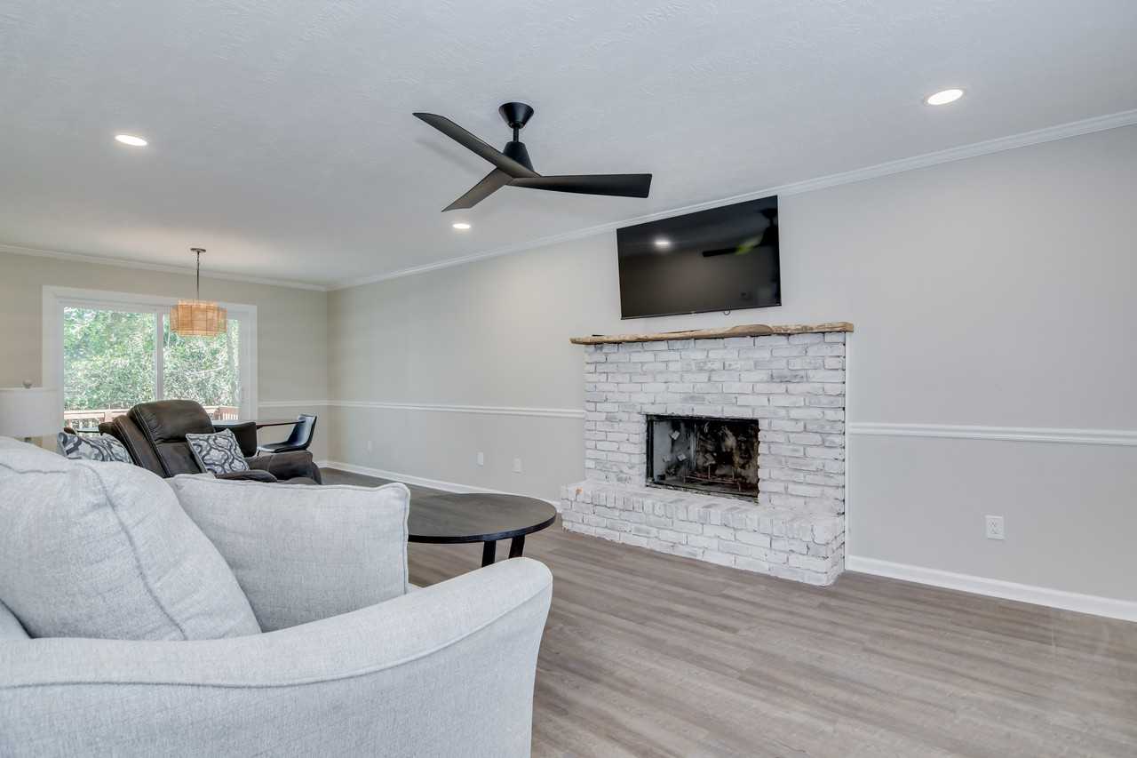 4227 Waylon Dr #1 - Photo 2 of 22