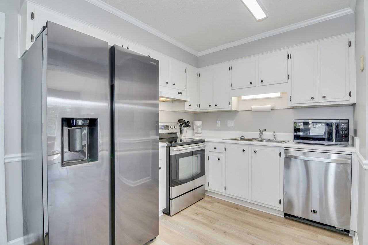 662 Tara Ln #1 - Photo 7 of 25