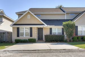 featured image of 2044 Lillian Dr #1