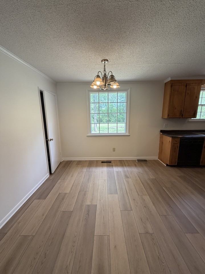 131 Neal Blvd #1 - Photo 3 of 8