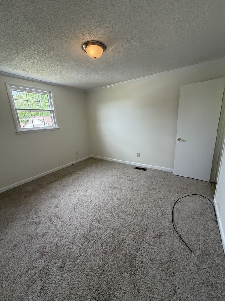 131 Neal Blvd #1 - Photo 6 of 8