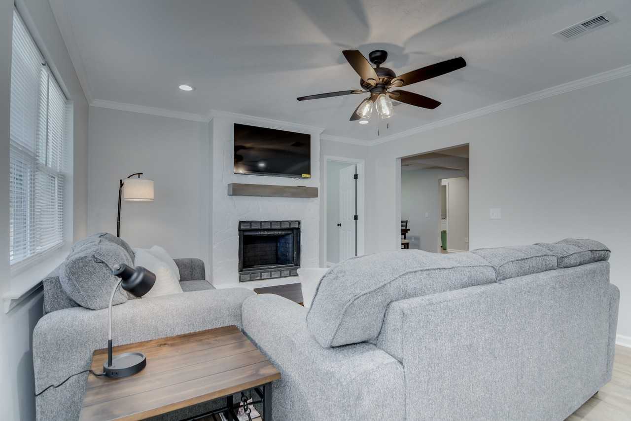 4312 Windsor Spring Rd #1 - Photo 4 of 21