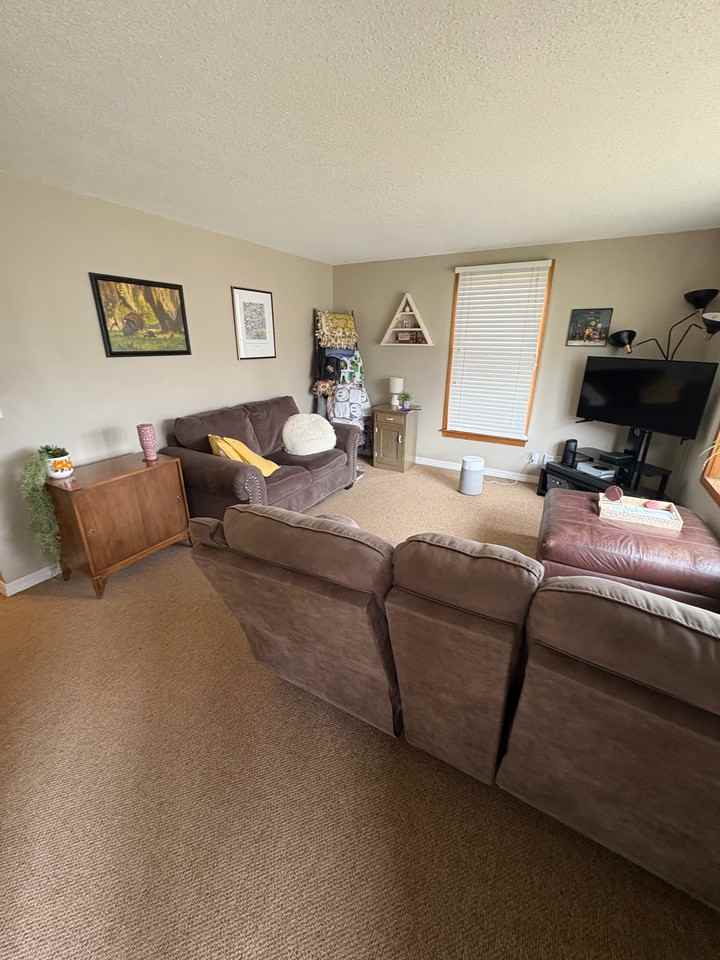 1208 Center St W #1 - Photo 2 of 10