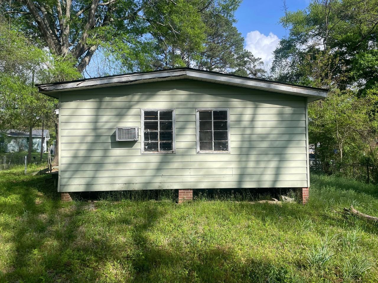 723 Glenmont Dr #1 - Photo 2 of 6