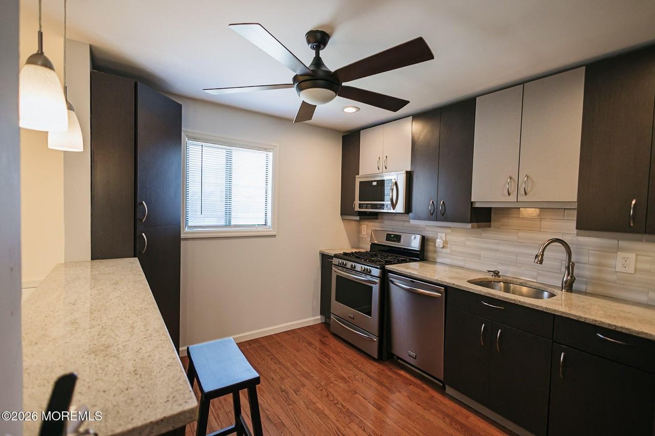 1601 Alpine Trl - Photo 4 of 31