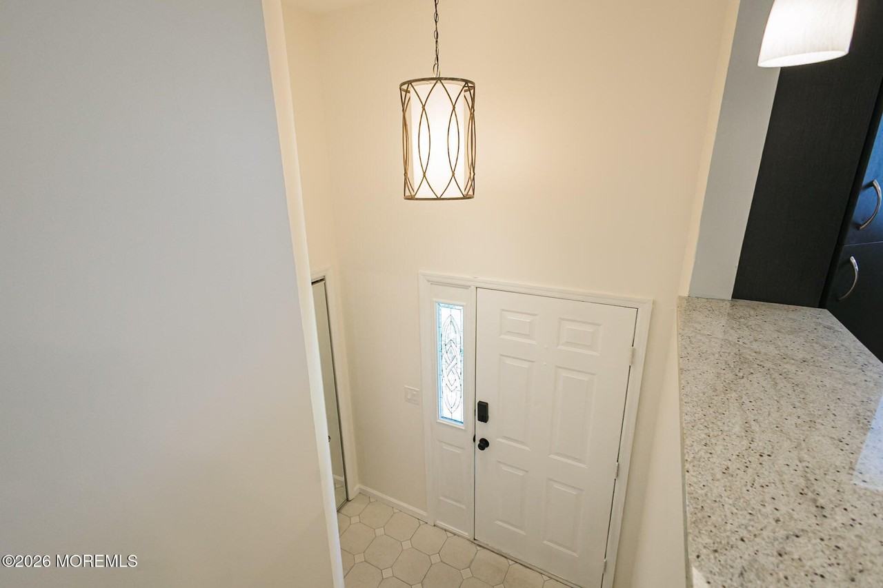 1601 Alpine Trl - Photo 7 of 31