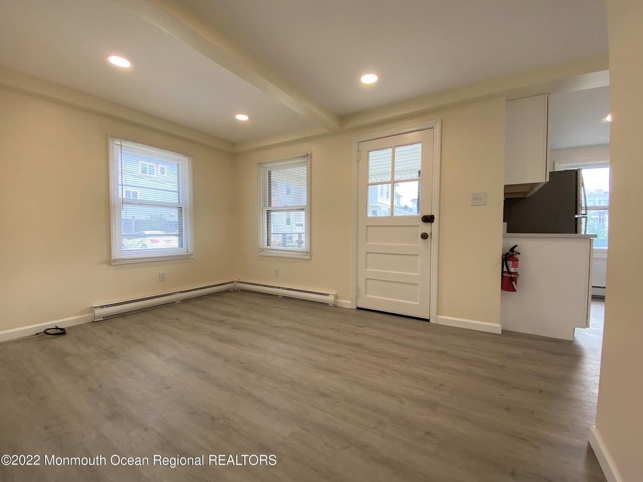 104 11th Ave - Photo 5 of 20