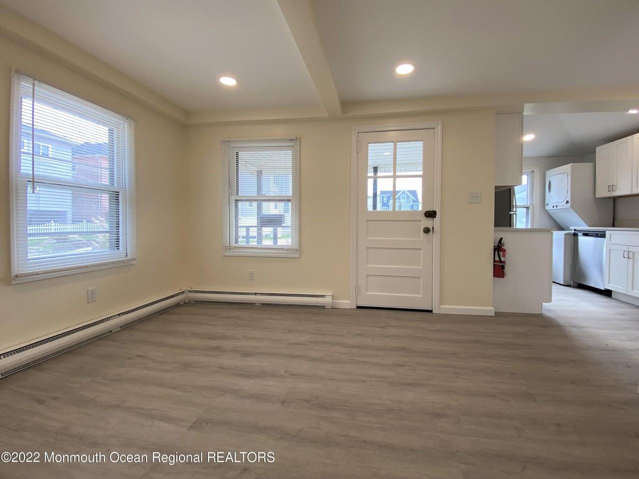 104 11th Ave - Photo 6 of 20