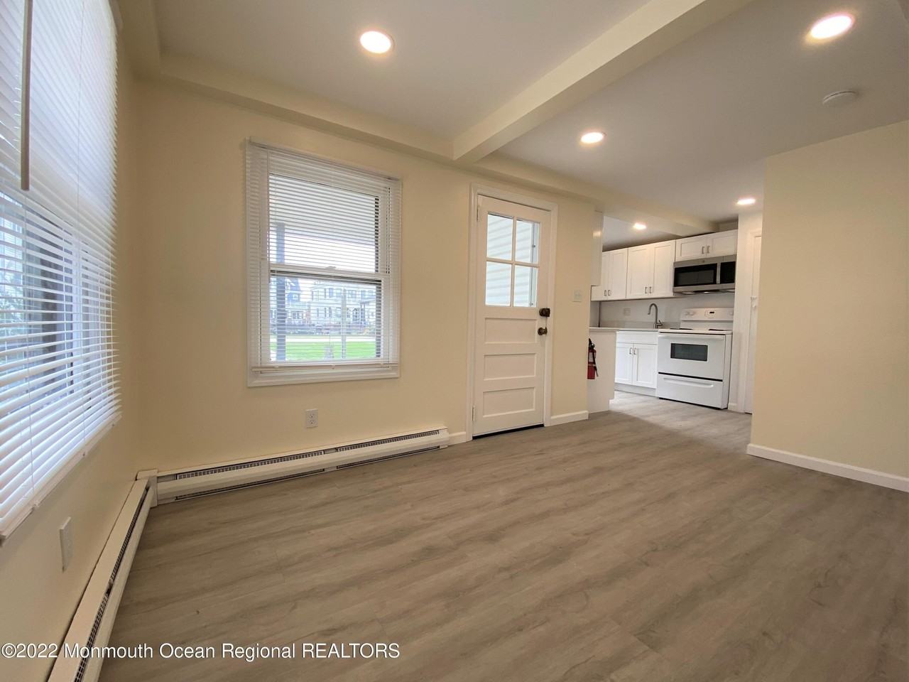 104 11th Ave - Photo 7 of 20