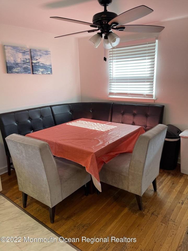 17 Clarence Ave - Photo 7 of 20