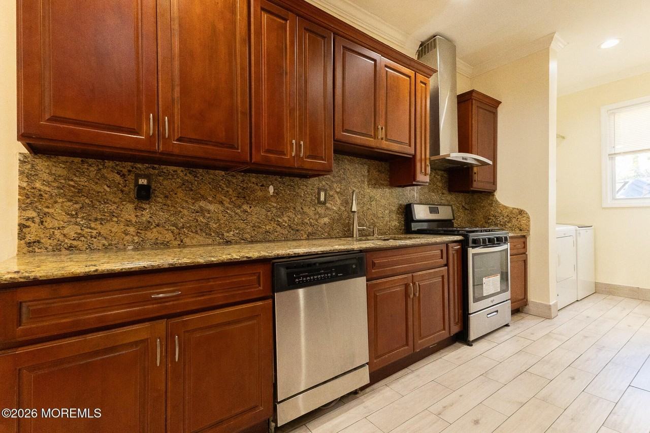 158 Terrace Ave #2 - Photo 5 of 20