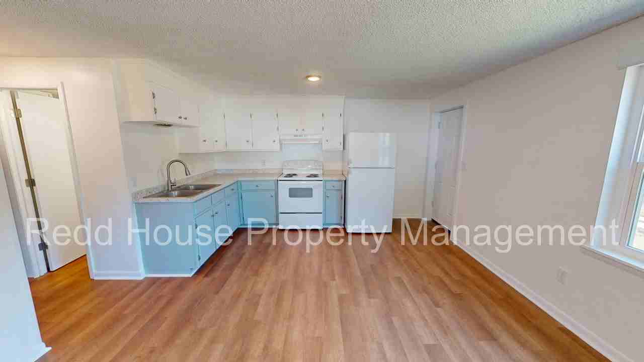 121 Grimes St #3 - Photo 6 of 17