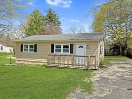 featured image of 36855 N Elizabeth Dr