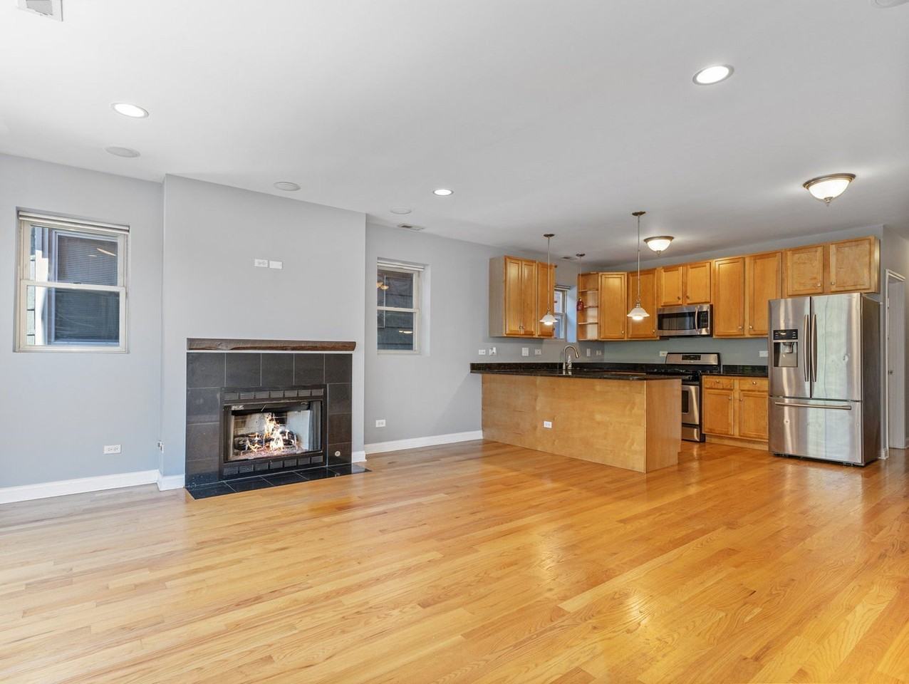 1617 N Artesian Ave #2N - Photo 4 of 18