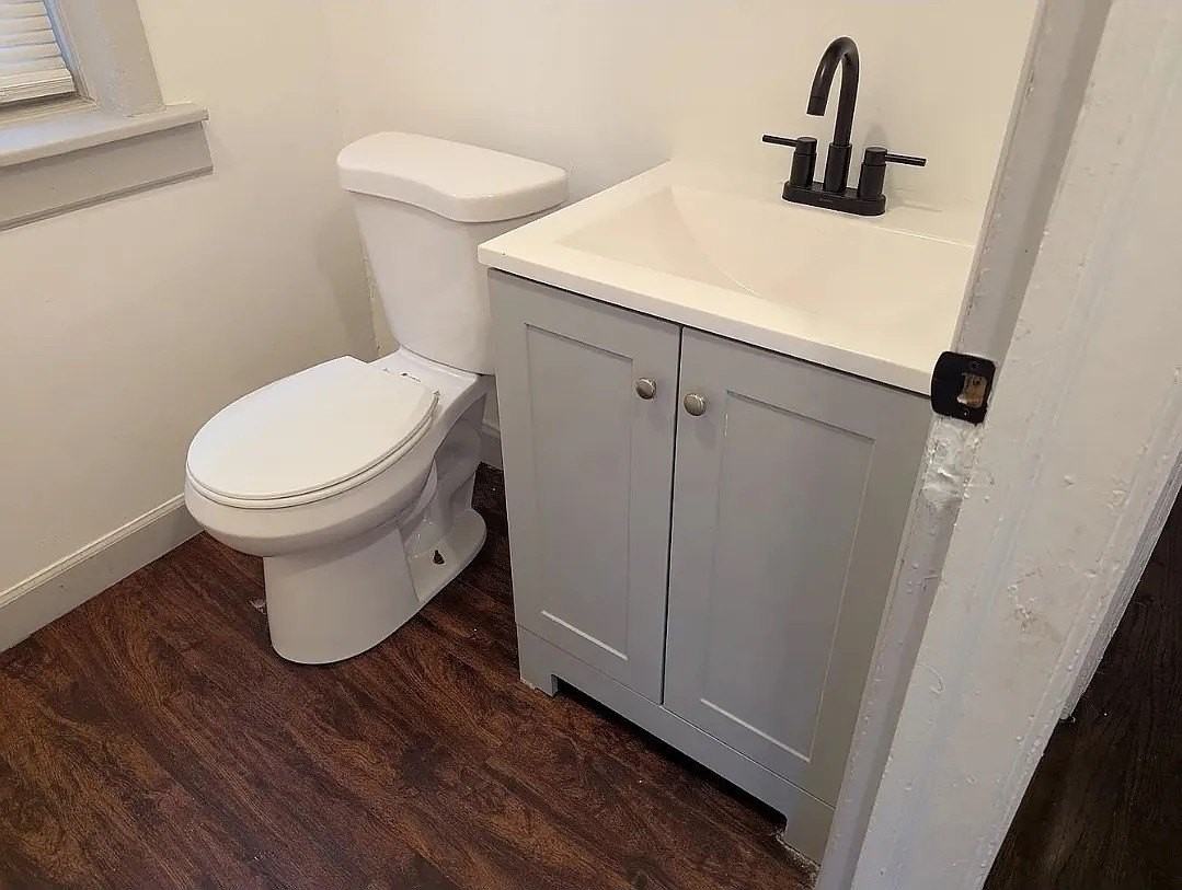 7545 S May St #3 - Photo 3 of 9