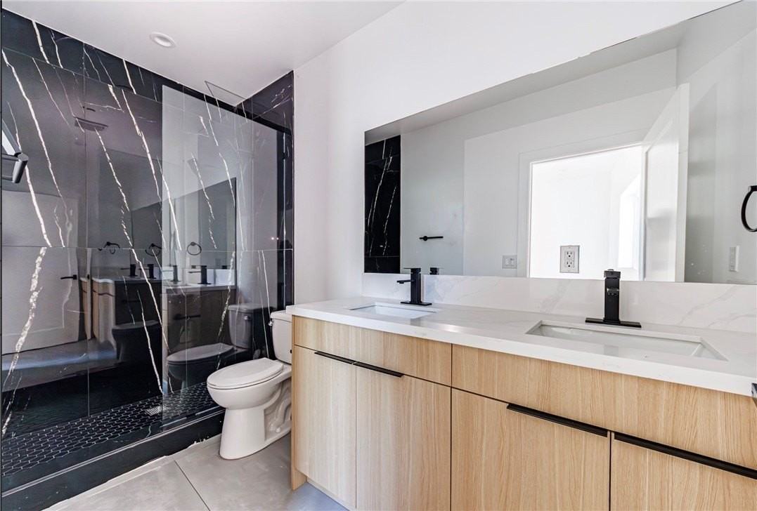 13461 Beach Ave #C - Photo 7 of 27