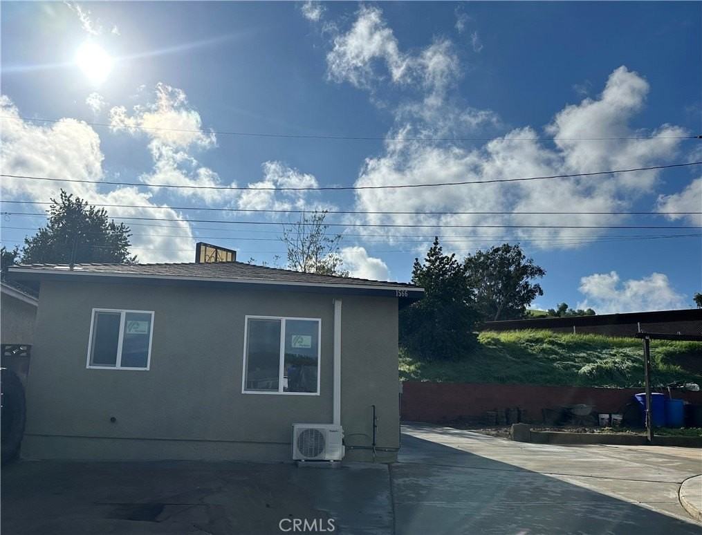 1564 W Phillips Blvd - Photo 2 of 19