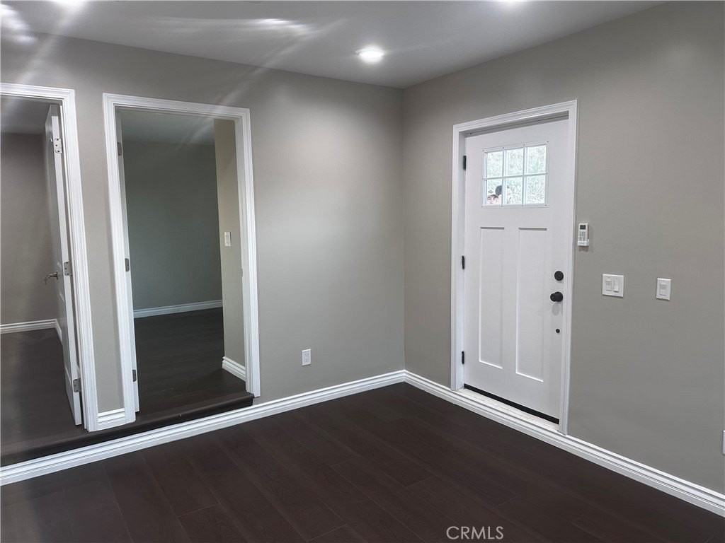 1564 W Phillips Blvd - Photo 7 of 19