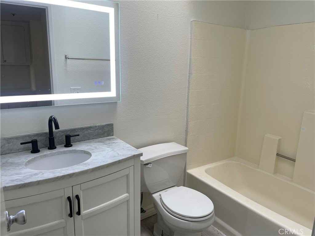 18250 Shamrock St - Photo 6 of 18