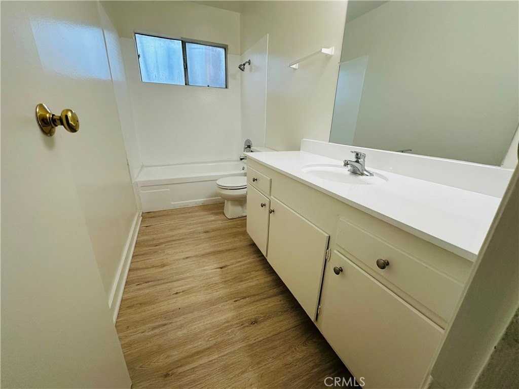 607 N Dalton Ave #1 - Photo 7 of 10