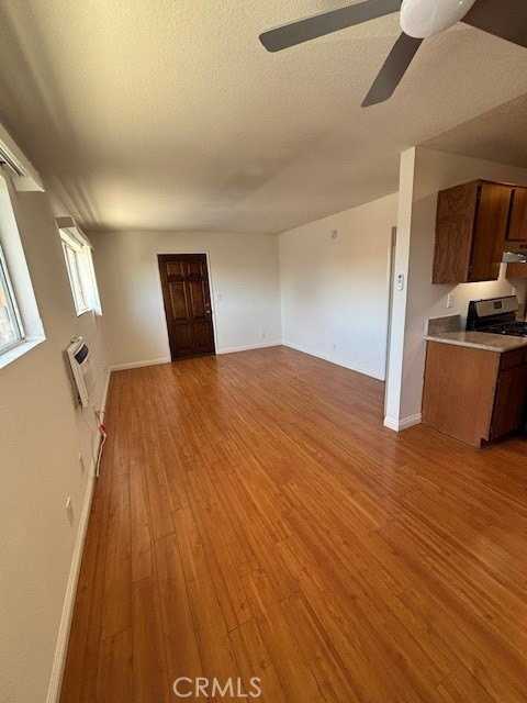 1901 Scott Rd - Photo 4 of 14