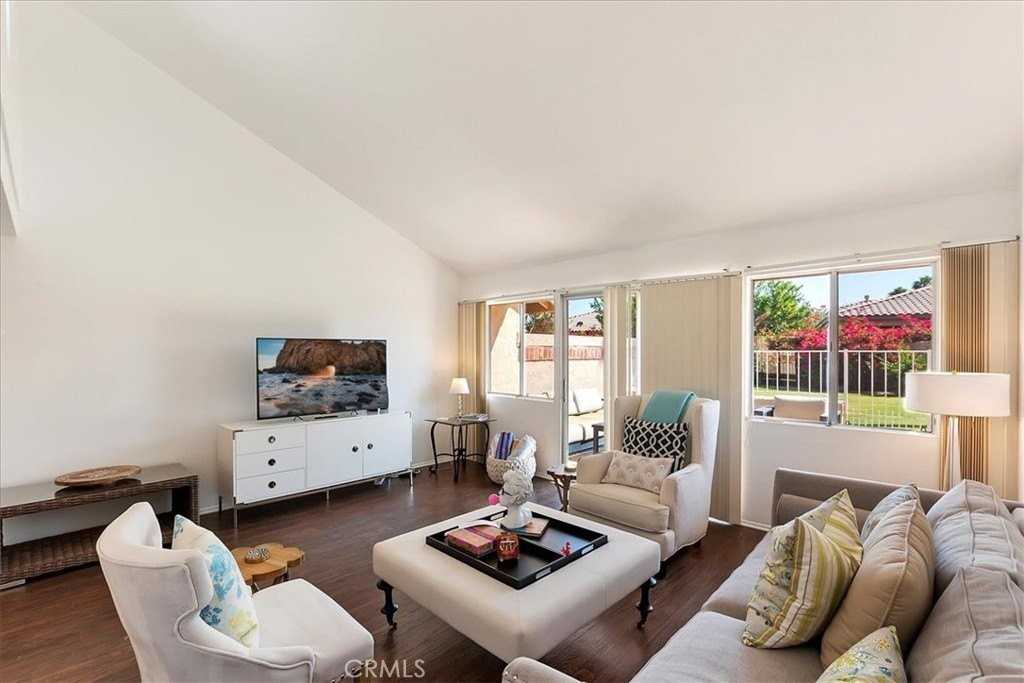 82297 Cochran Dr - Photo 2 of 32