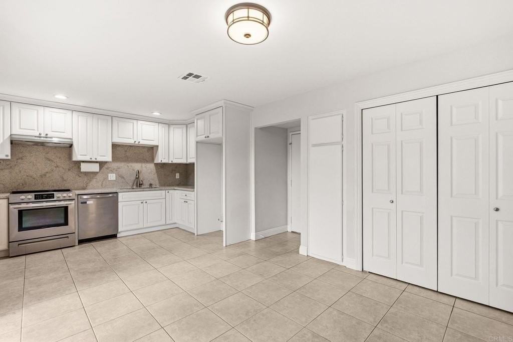 10575 Caminito Glenellen - Photo 4 of 30