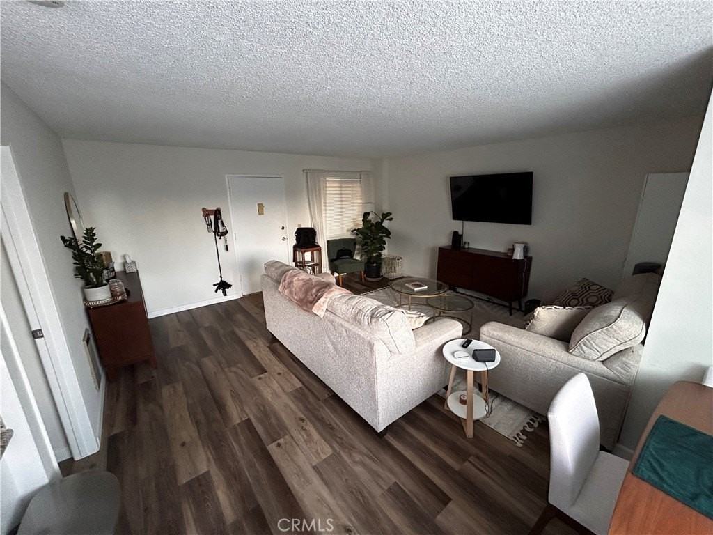 2121 Pacific Coast Hwy #3 - Photo 2 of 9