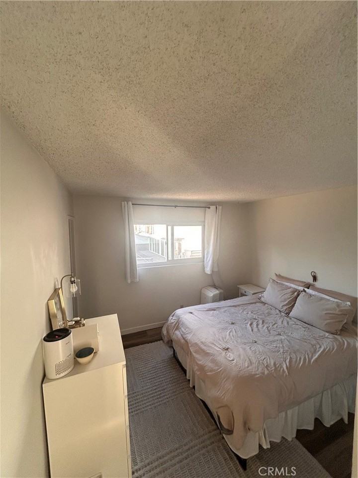 2121 Pacific Coast Hwy #3 - Photo 5 of 9