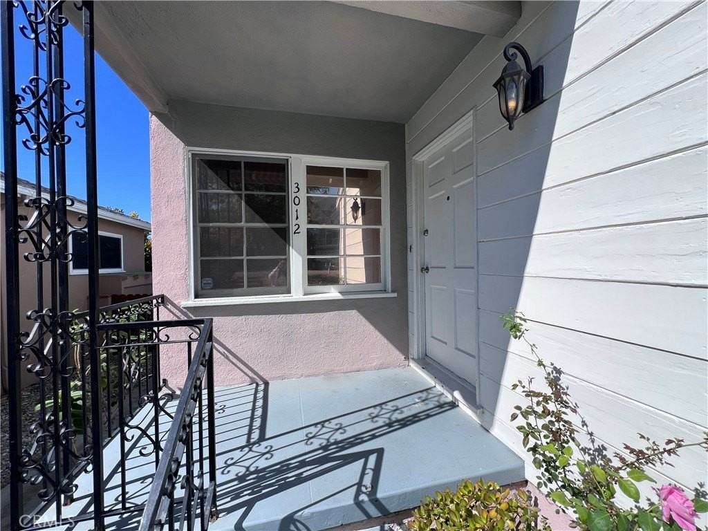 3012 Los Olivos Ln - Photo 2 of 15