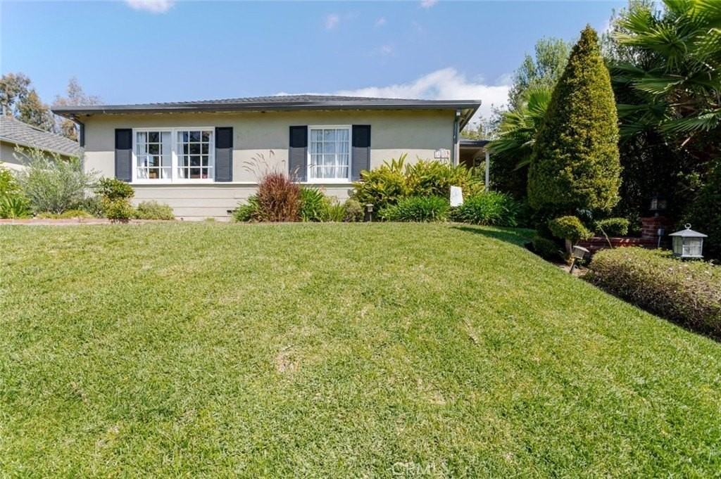 1119 Atlee Dr - Photo 2 of 40