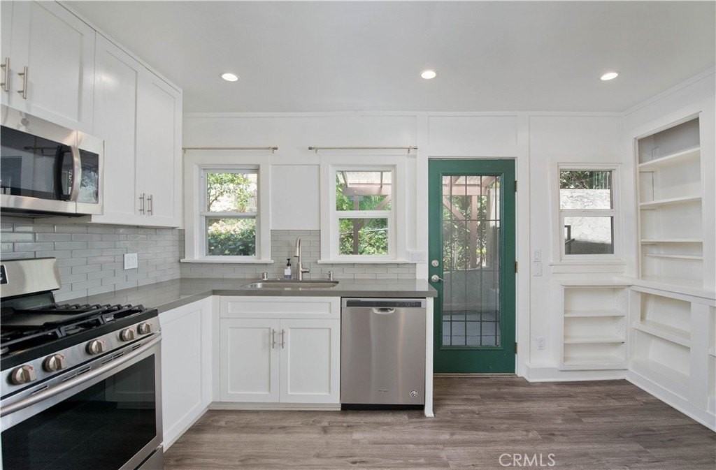 1639 Redcliff St #1-2 - Photo 5 of 28