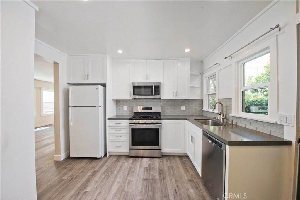 1639 Redcliff St #1-2 - Photo 6 of 28