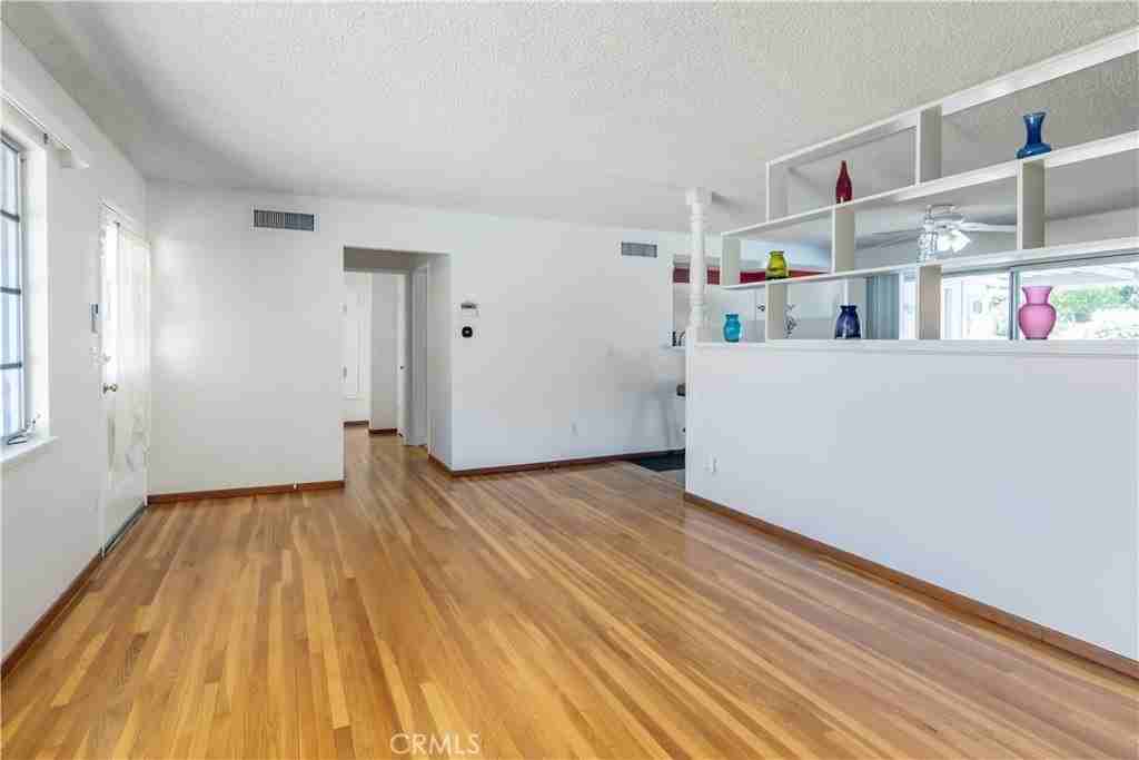11543 Swinton Ave - Photo 5 of 24
