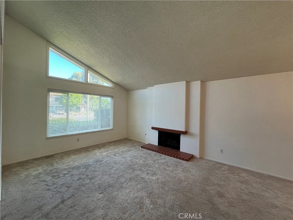 11735 La Tierra Ct - Photo 3 of 22