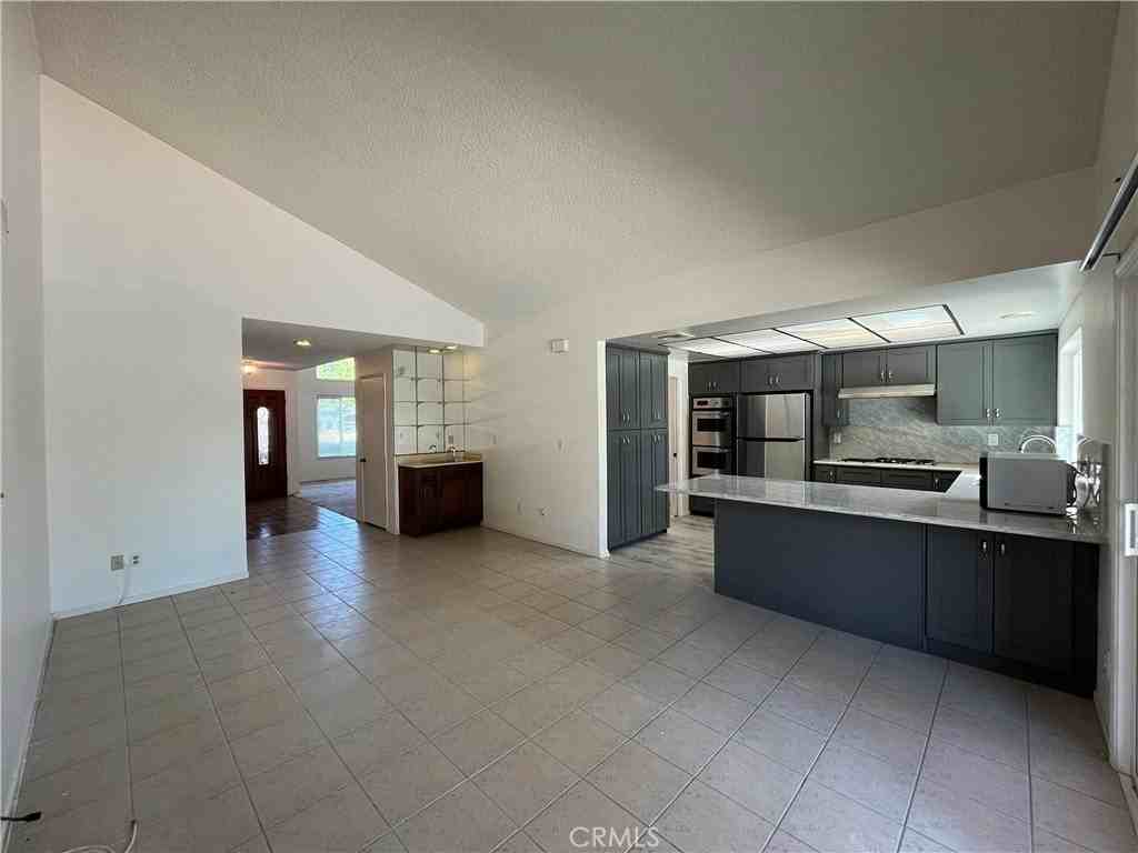 11735 La Tierra Ct - Photo 7 of 22