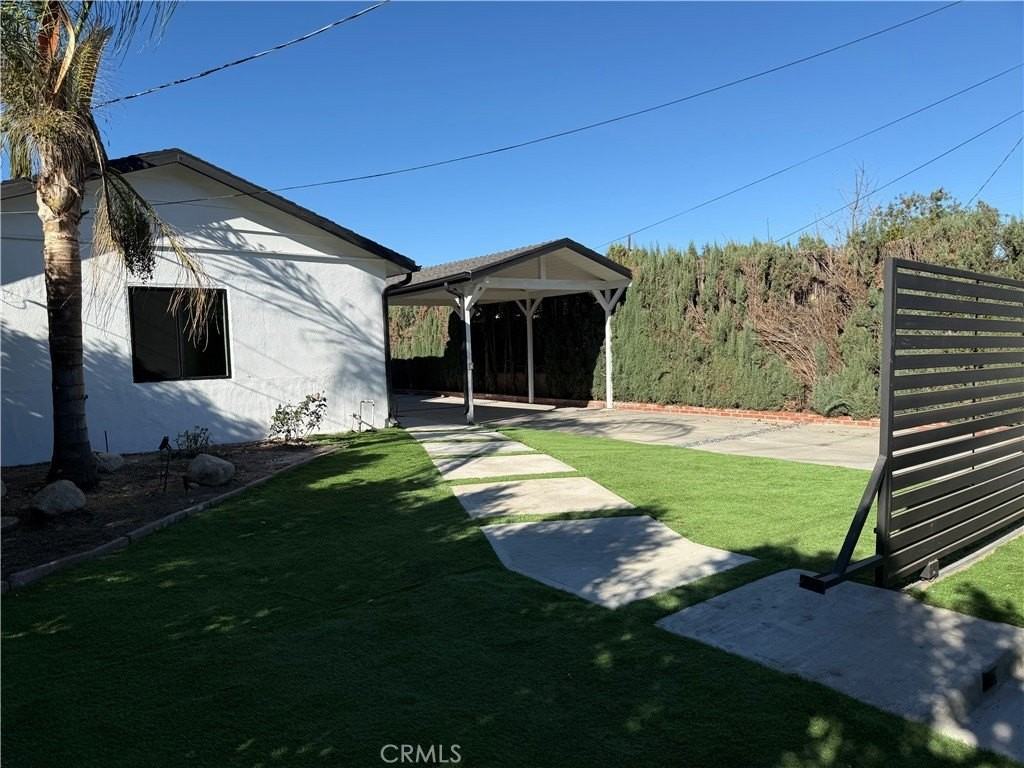 5527 Beckford Ave - Photo 3 of 32