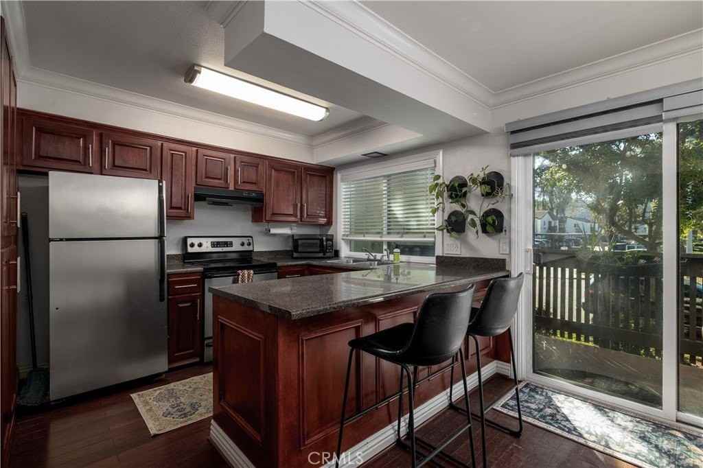 7940 Mission Center Ct #I - Photo 2 of 21